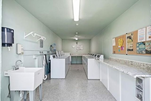 1706 BELLEAIR FOREST DRIVE 136, Clearwater, FL 33756