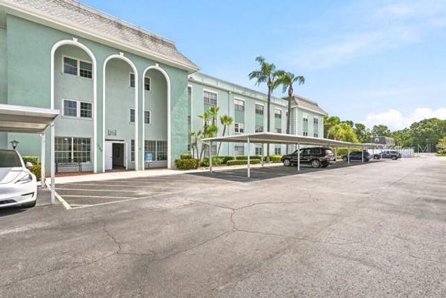 1706 BELLEAIR FOREST DRIVE 136, Clearwater, FL 33756