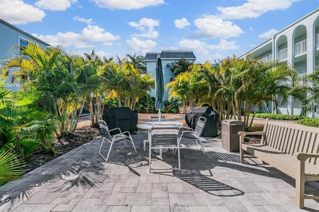 1706 BELLEAIR FOREST DRIVE 136, Clearwater, FL 33756