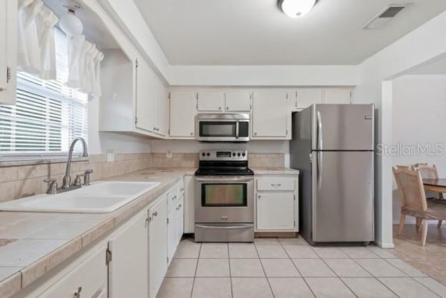 1706 BELLEAIR FOREST DRIVE 136, Clearwater, FL 33756