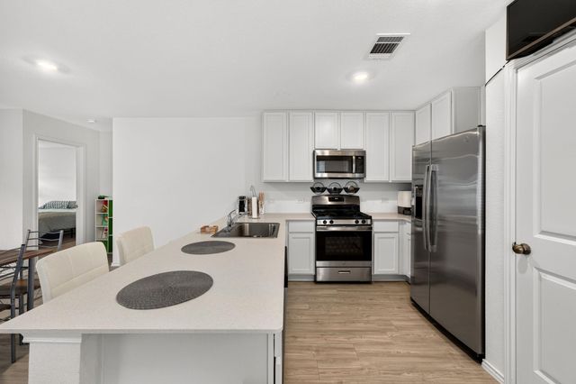 17801 Dockery DR, Elgin, TX 78621