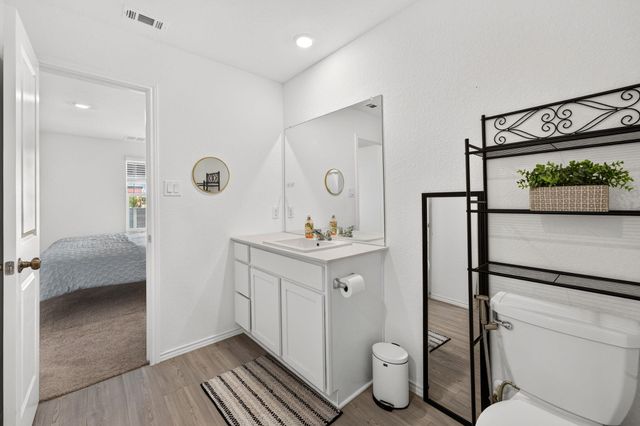 17801 Dockery DR, Elgin, TX 78621