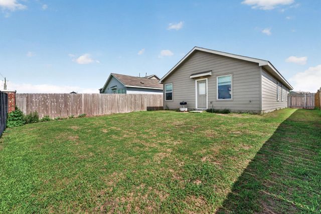 17801 Dockery DR, Elgin, TX 78621