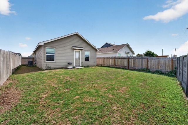 17801 Dockery DR, Elgin, TX 78621