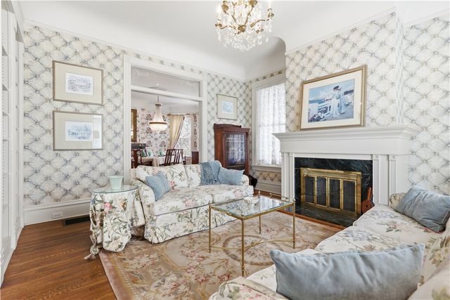 136 W Swissvale Ave, Regent Square, PA 15218
