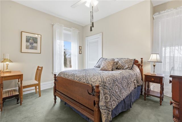 136 W Swissvale Ave, Regent Square, PA 15218