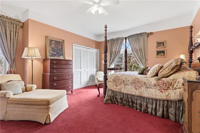136 W Swissvale Ave, Regent Square, PA 15218
