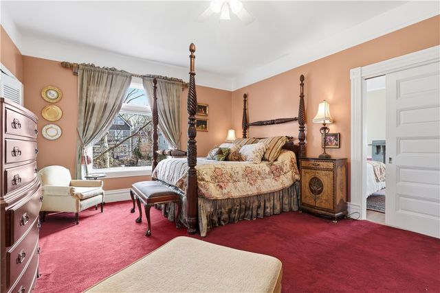 136 W Swissvale Ave, Regent Square, PA 15218