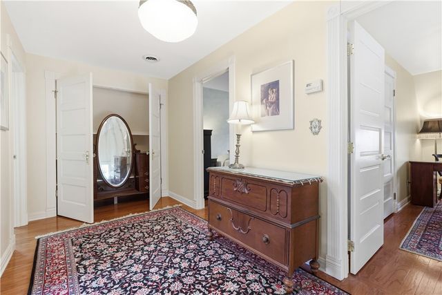 136 W Swissvale Ave, Regent Square, PA 15218