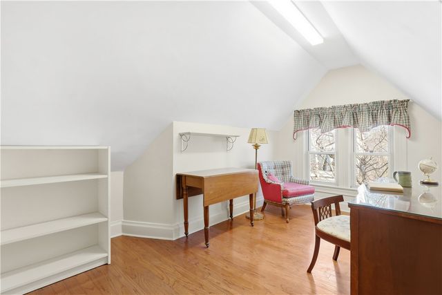 136 W Swissvale Ave, Regent Square, PA 15218