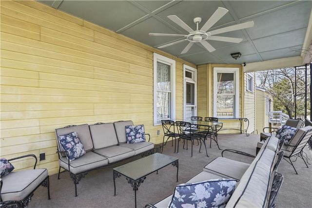 136 W Swissvale Ave, Regent Square, PA 15218