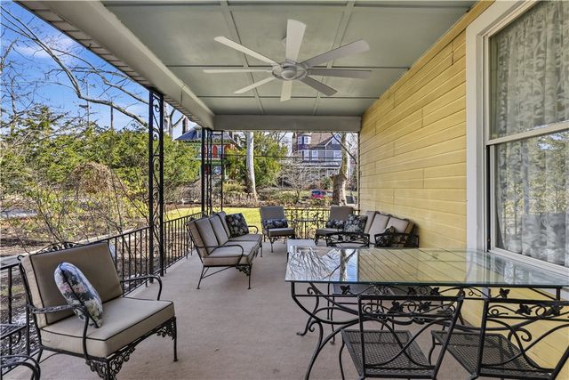 136 W Swissvale Ave, Regent Square, PA 15218