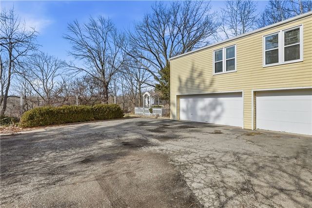136 W Swissvale Ave, Regent Square, PA 15218