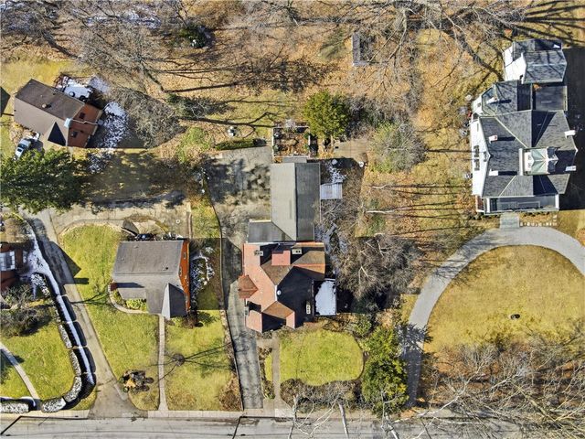136 W Swissvale Ave, Regent Square, PA 15218
