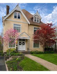 136 W Swissvale Ave, Regent Square, PA 15218