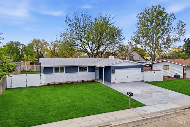 9225 W Landmark St, Boise, ID 83704