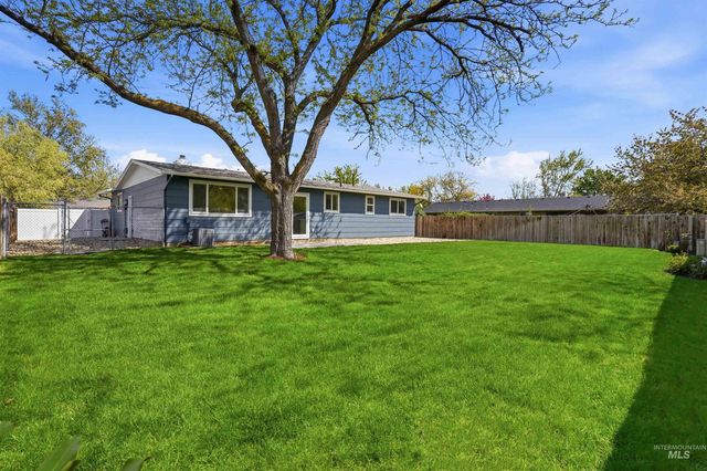 9225 W Landmark St, Boise, ID 83704