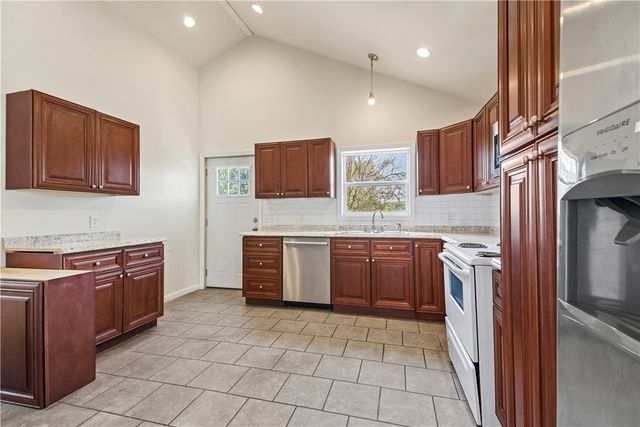 1365 Orchard Ave, New Kensington, PA 15068