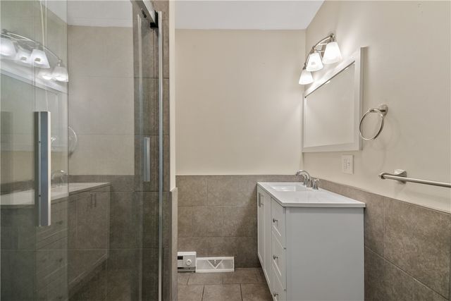 1365 Orchard Ave, New Kensington, PA 15068