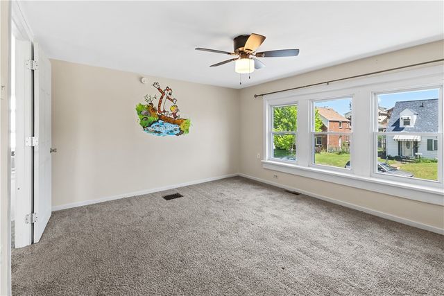 1365 Orchard Ave, New Kensington, PA 15068