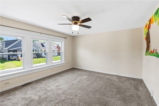 1365 Orchard Ave, New Kensington, PA 15068