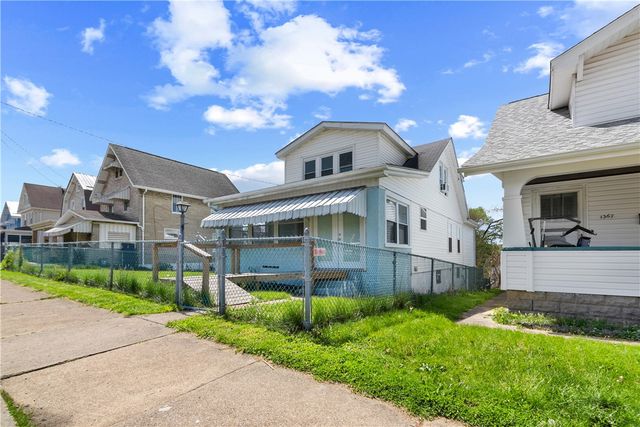 1365 Orchard Ave, New Kensington, PA 15068