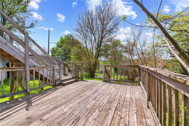 1365 Orchard Ave, New Kensington, PA 15068