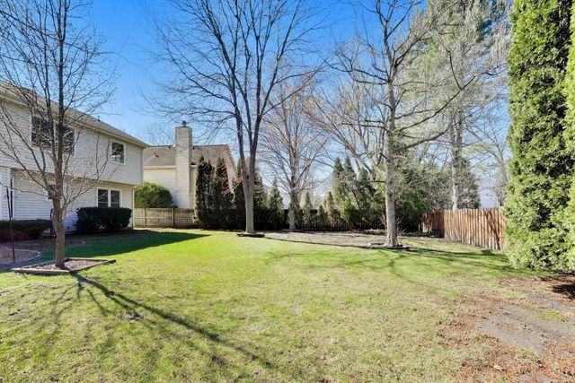 1422 Madison Road, Buffalo Grove, IL 60089