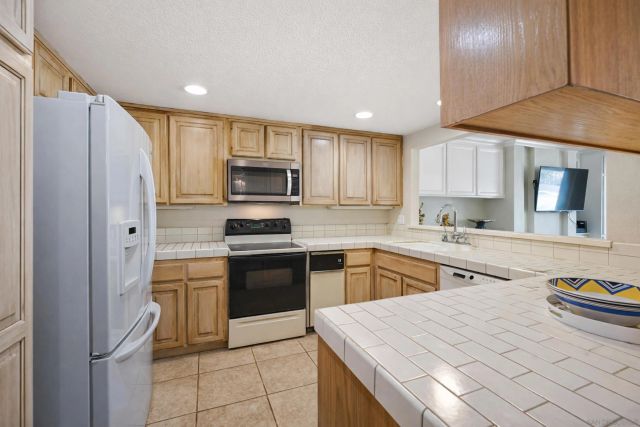 22 Montego Ct, Coronado, CA 92118