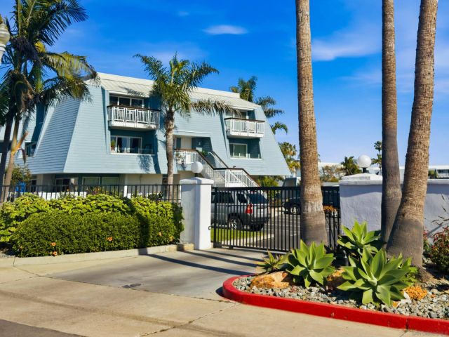 22 Montego Ct, Coronado, CA 92118