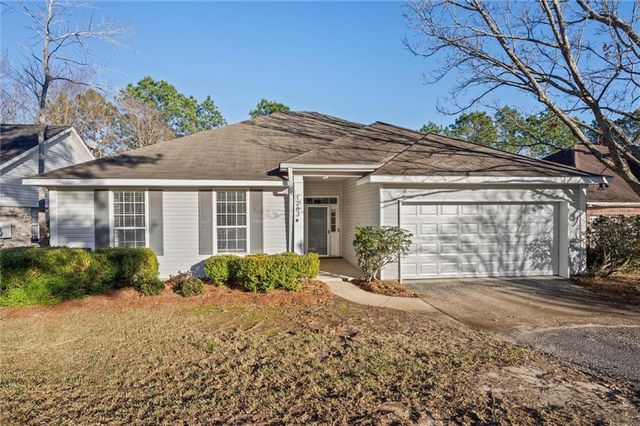 1263 Smithfield Road E, Mobile, AL 36695