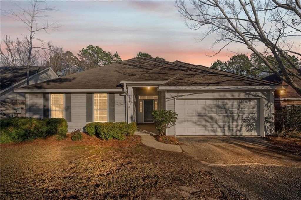 1263 Smithfield Road E, Mobile, AL 36695