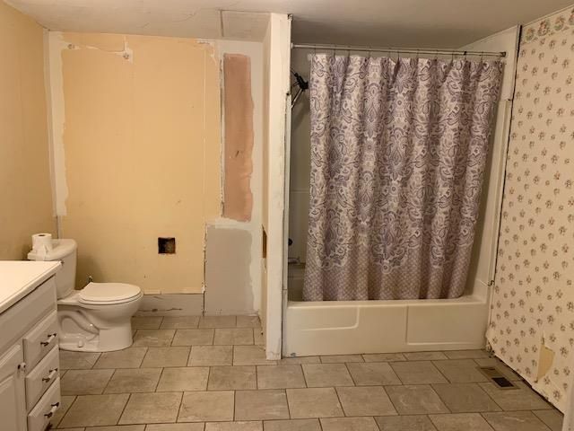 424 N Nelson St, Bennington, KS 67422