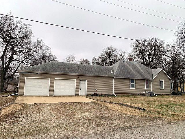 424 N Nelson St, Bennington, KS 67422