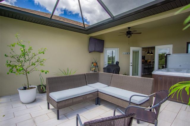 8602 AMEN CORNER PLACE, Palmetto, FL 34221