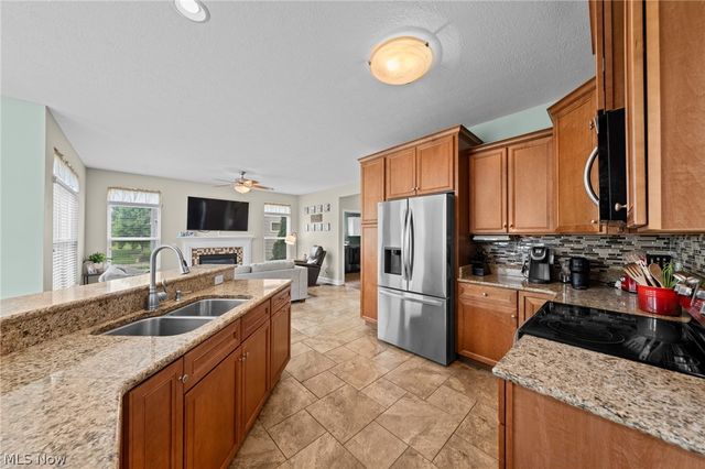 3528 Brook Court, Avon, OH 44011