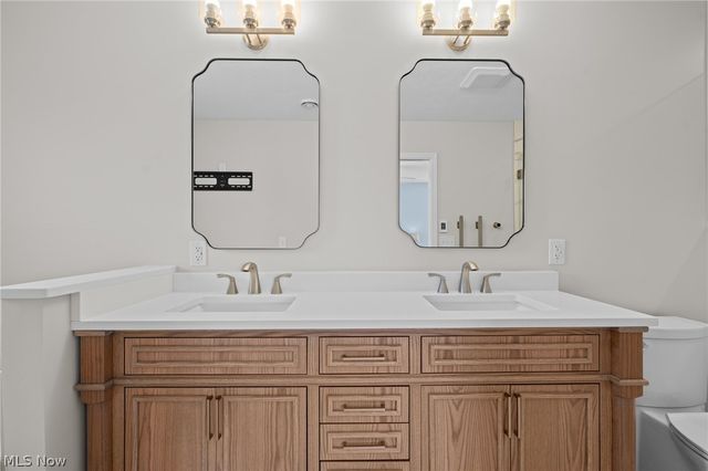 3528 Brook Court, Avon, OH 44011