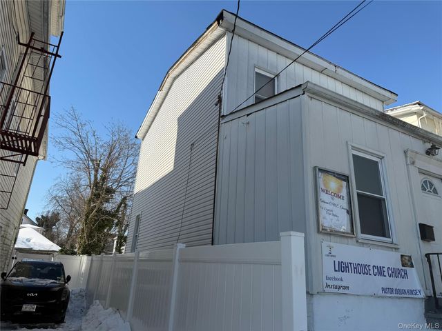 452 S 7th Avenue, Mount Vernon, NY 10550