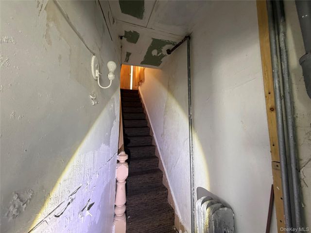 452 S 7th Avenue, Mount Vernon, NY 10550