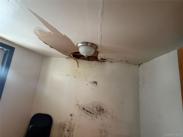 452 S 7th Avenue, Mount Vernon, NY 10550