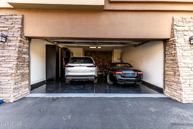 14450 N THOMPSON PEAK Parkway 140, Scottsdale, AZ 85260