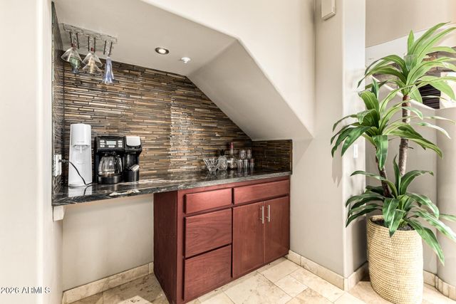 14450 N THOMPSON PEAK Parkway 140, Scottsdale, AZ 85260