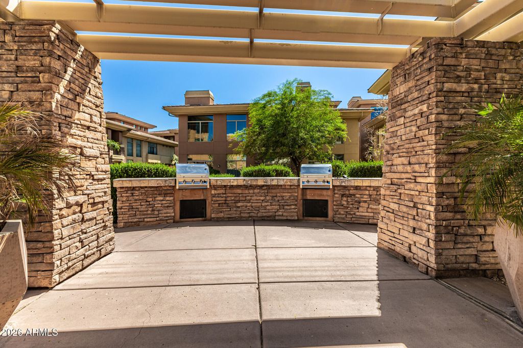 Image 36 of property listing at 14450 N THOMPSON PEAK Parkway 140, Scottsdale, AZ 85260
