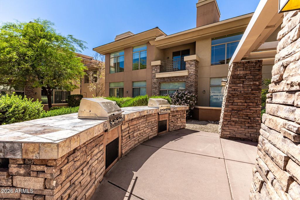 Image 37 of property listing at 14450 N THOMPSON PEAK Parkway 140, Scottsdale, AZ 85260