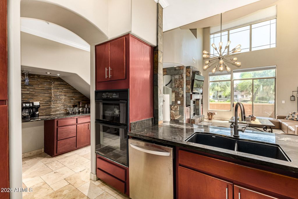 Image 6 of property listing at 14450 N THOMPSON PEAK Parkway 140, Scottsdale, AZ 85260