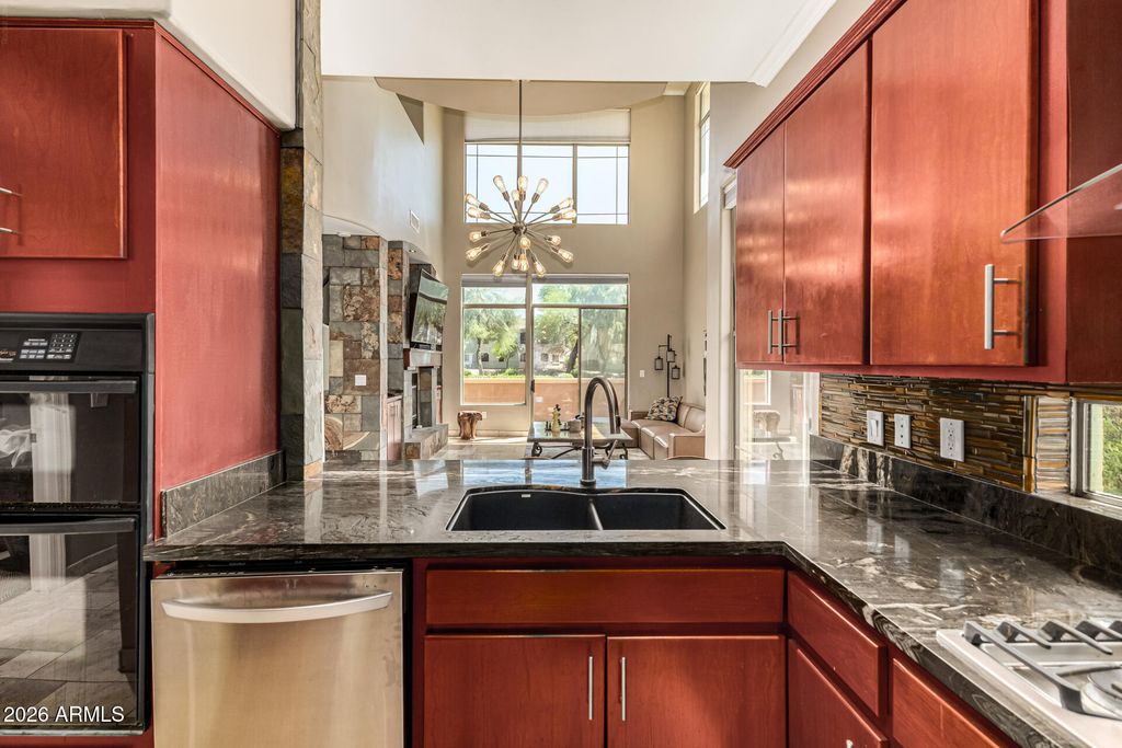 Image 7 of property listing at 14450 N THOMPSON PEAK Parkway 140, Scottsdale, AZ 85260