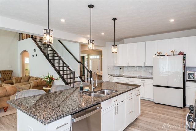 7185 Honeylocust Street, Tipp City, OH 45371