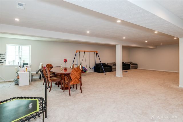 7185 Honeylocust Street, Tipp City, OH 45371