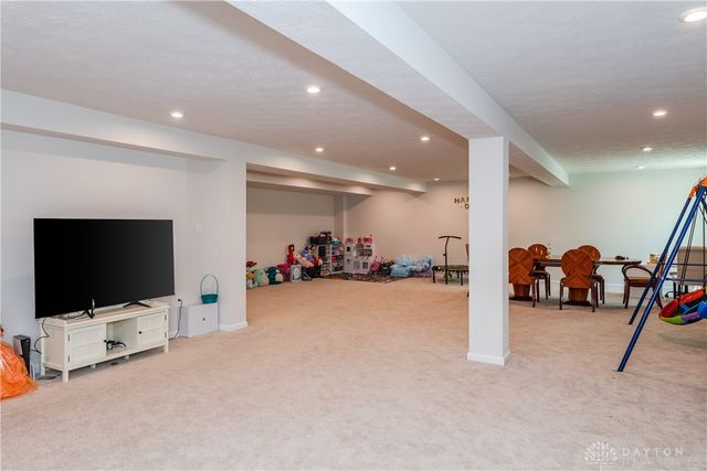 7185 Honeylocust Street, Tipp City, OH 45371