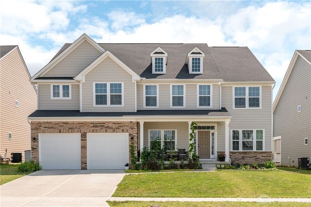 7185 Honeylocust Street, Tipp City, OH 45371